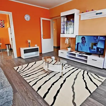 Rino****, 58m², 170m From The Lejlighed Rijeka