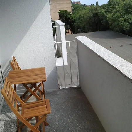 Apartman Rino****, 58m², 170m From The *