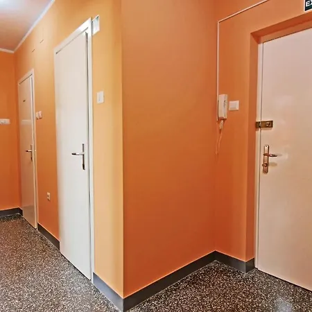 Rino****, 58m², 170m From The Apartman
