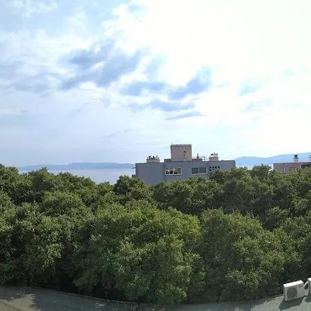 Apartman Rino****, 58m², 170m From The *