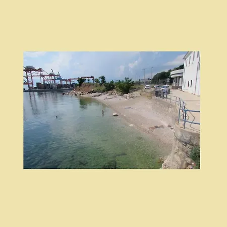 Apartman Rino****, 58m², 170m From The