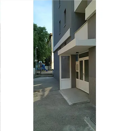 Rino****, 58m², 170m From The Lejlighed
