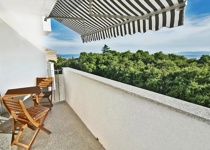Apartman Rino****, 58m², 170m From The