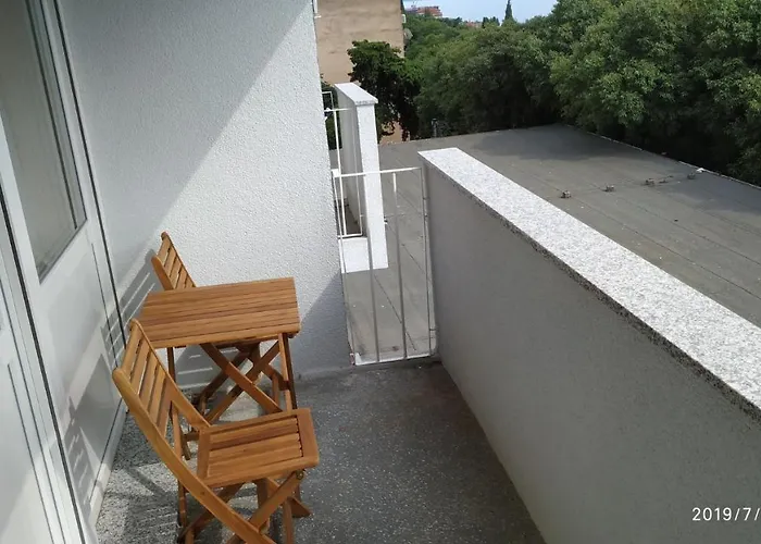 Apartman Rino****, 58m², 170m From The *
