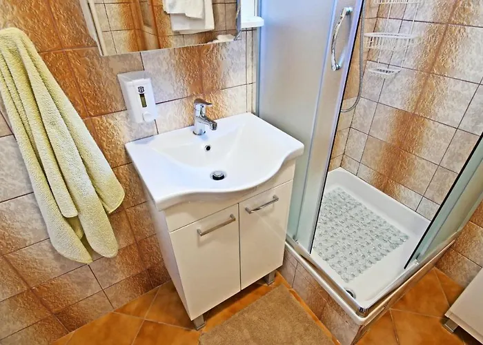 Rino****, 58m², 170m From The * Fiume