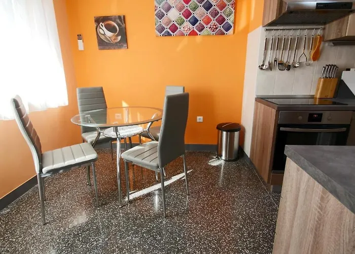Apartman Rino****, 58m², 170m From The Fiume