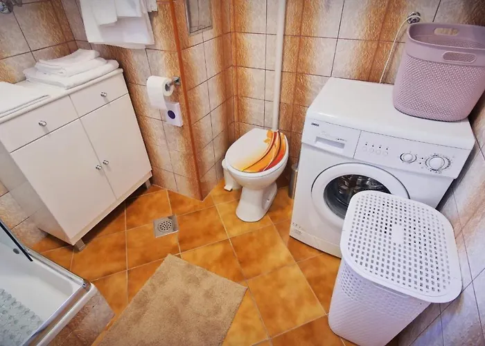 Apartman Rino****, 58m², 170m From The Fiume