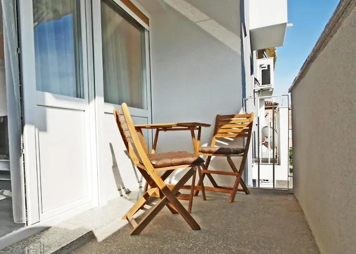 Rino****, 58m², 170m From The Apartman *