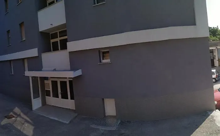Apartman Rino****, 58m², 170m From The Fiume