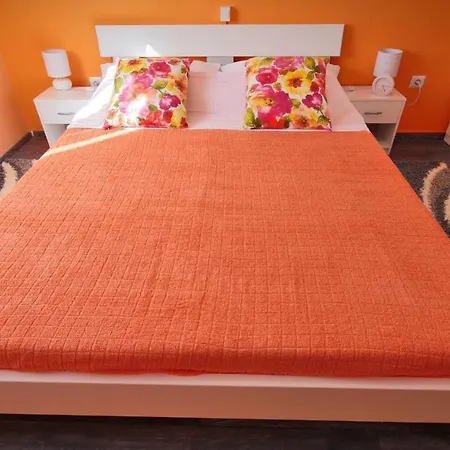 Appartement Rino****, 58m², 170m From The