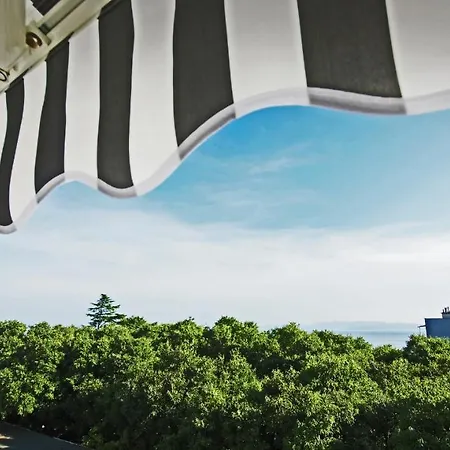 Rino****, 58m², 170m From The Appartement