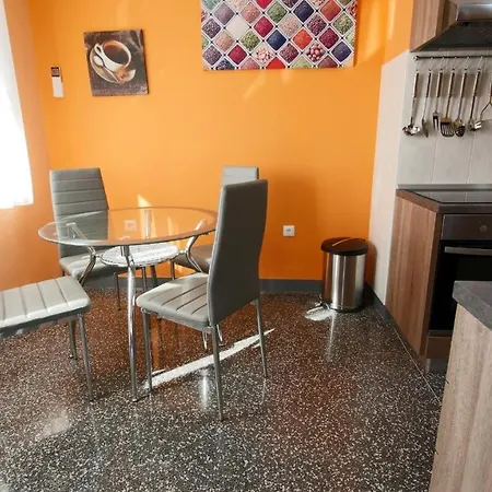 Appartamento Rino****, 58m², 170m From The Fiume