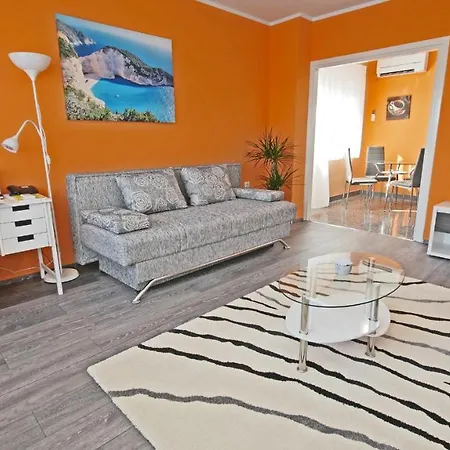 Rino****, 58m², 170m From The Rijeka