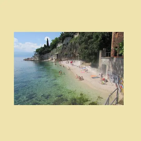 Rino****, 58m², 170m From The