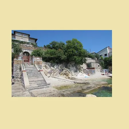 Apartman Rino****, 58m², 170m From The *